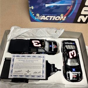 2001 NASCAR LE 1:24 DALE EARNHARDT SR. OREO STOCK CAR, SHOW TRAILER, CREW CAB